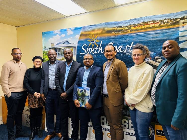 SCTIE Projects & Investment Coordinator, Mr Mongezi Magubane; U.S. Consulate: Voices Specialist, Ms Chantal Boullle; U.S. Consulate: Public Engagement, Mr Thula Ngcobo; Ugu District Municipality Manager for Economic Development, Mr Sihle Mbatha; SCTIE CEO, Dr Vusumuzi Sibiya; U.S. Consulate: Public Affair Officer, Mr Doug Mann; SCTIE General Manager for Finance, HR & Administration, Ms Deborah Ludick; and U.S. Consulate: Press & Media, Mr Skhumbuzo Majola